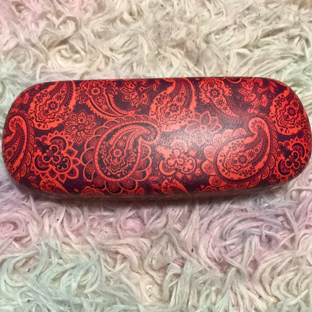 NWT RB Paisley 2 Clam Glasses Case with Matching Cleaning Cloth!